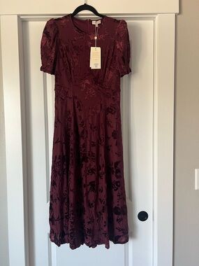 Super Natural By Secret Mission Velvet Fran Midi Dress  Garnet Floral Size S